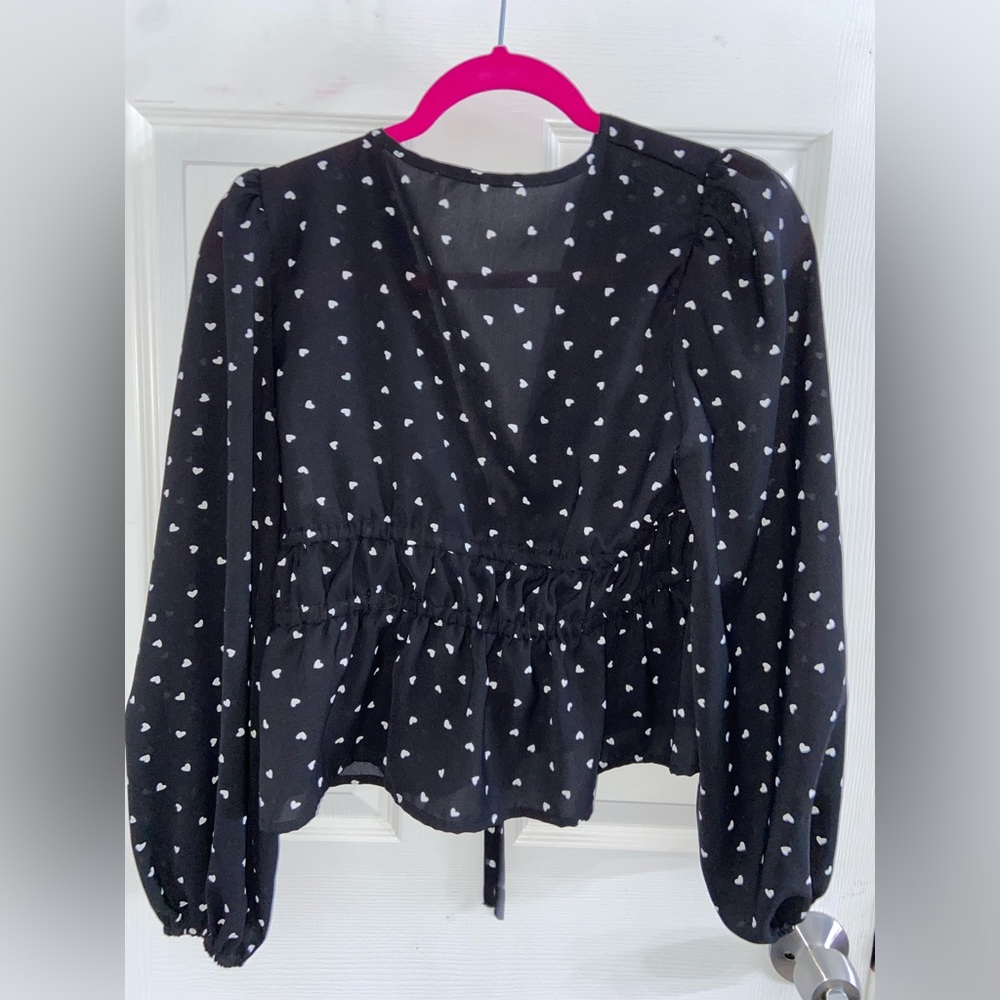 Tie front heart print peplum top